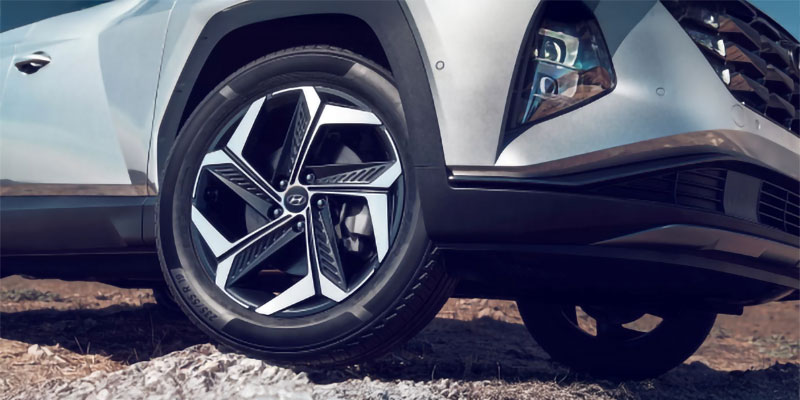 2023 Hyundai Tucson in San Antonio, TX highlighting tires and tread for safety and performance on local roads