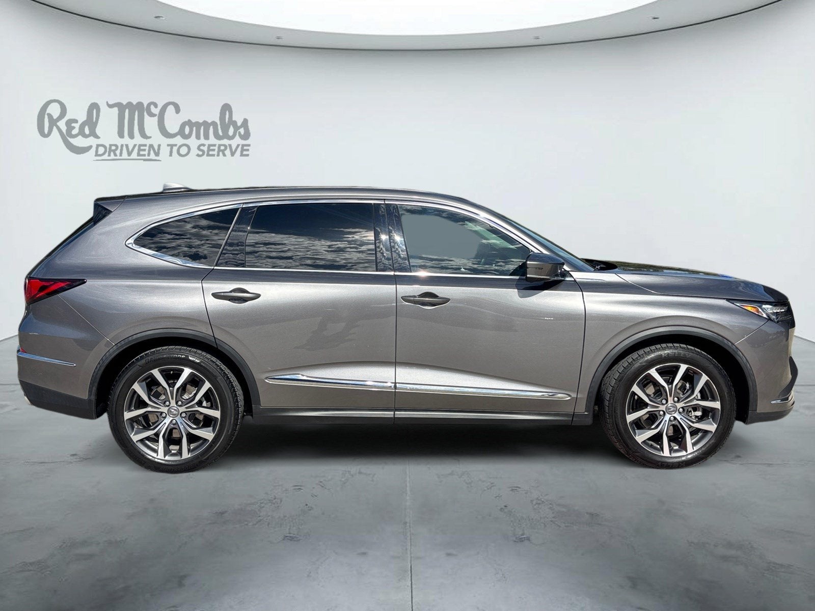 2022 Acura MDX w/Technology Package