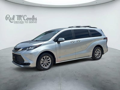 2023 Toyota Sienna LE