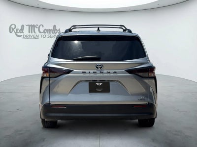 2023 Toyota Sienna LE
