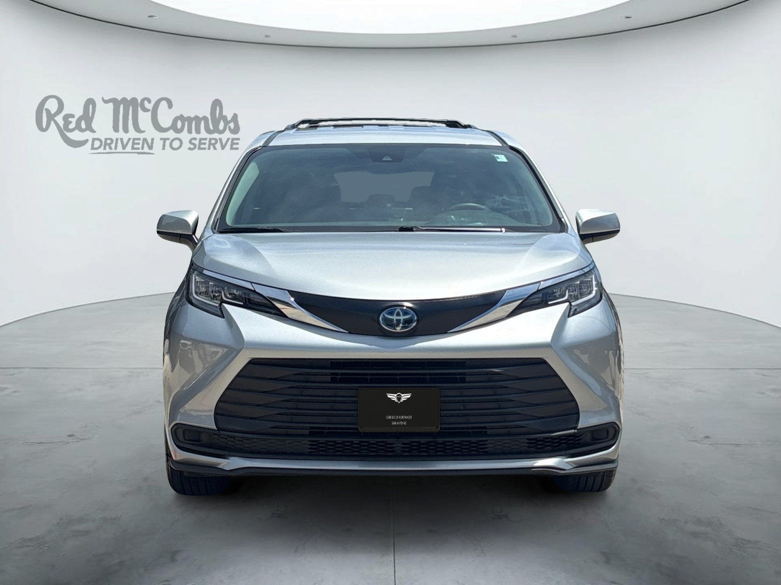 2023 Toyota Sienna LE