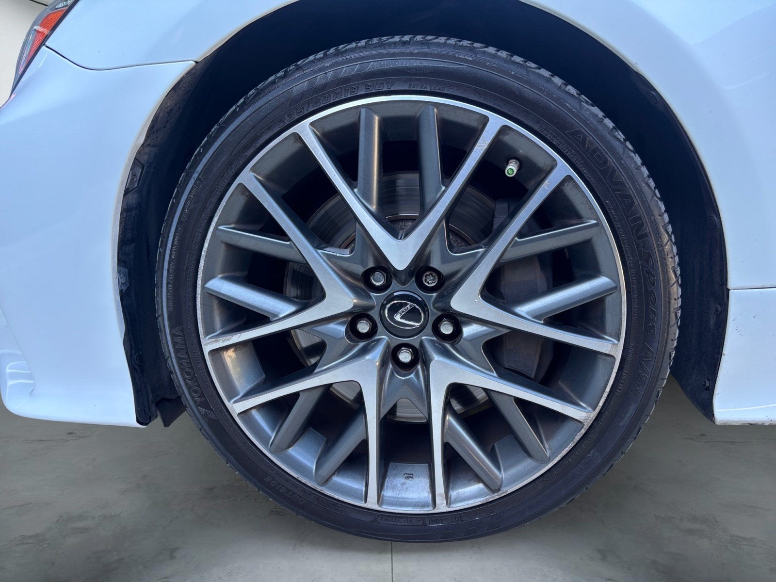 2016 Lexus RC 200t 200t