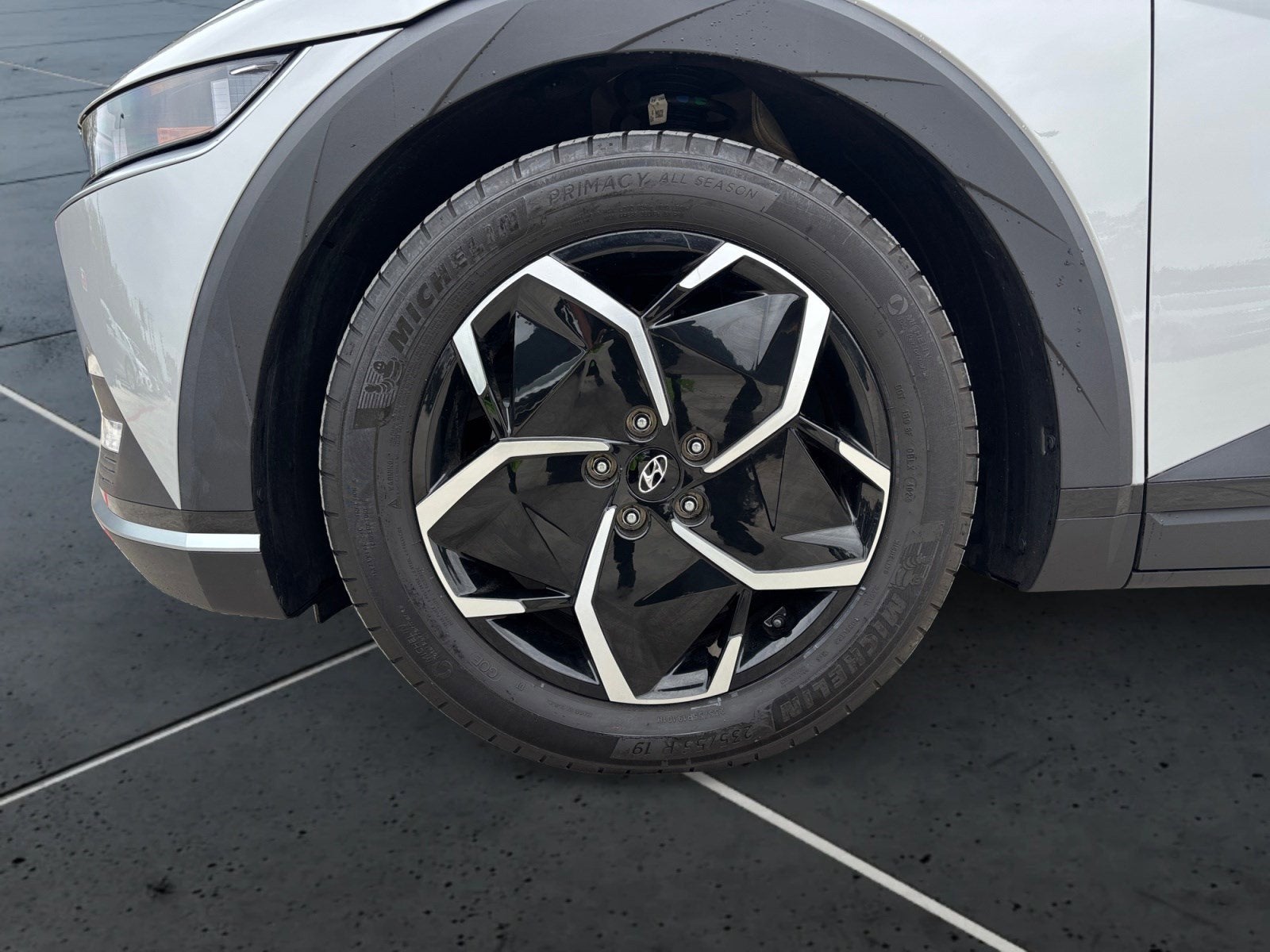 2024 Hyundai IONIQ 5 SEL