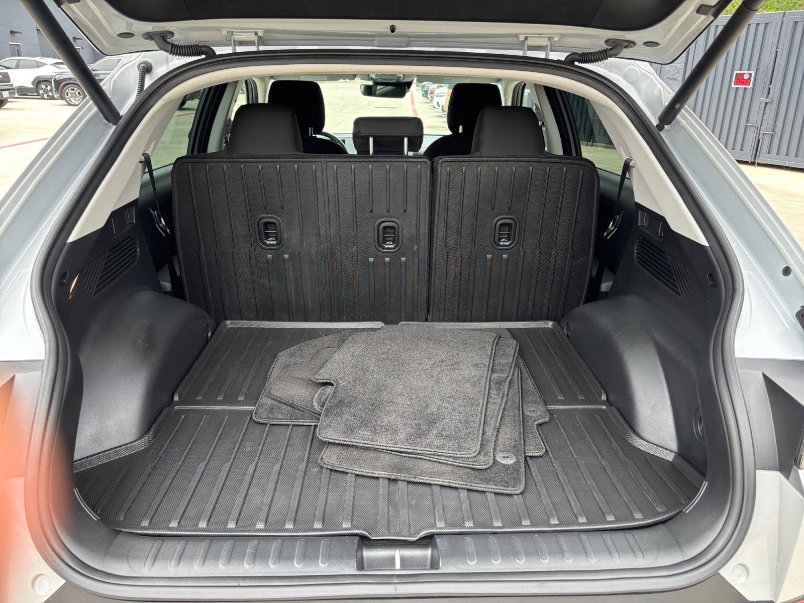 2024 Hyundai IONIQ 5 SEL