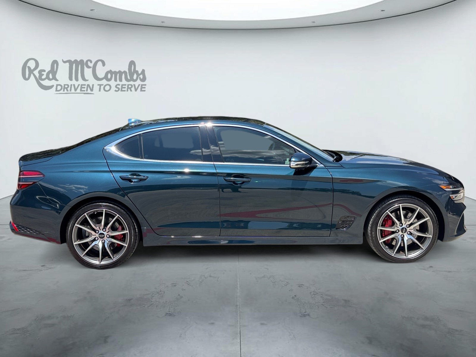 2025 Genesis G70 2.5T