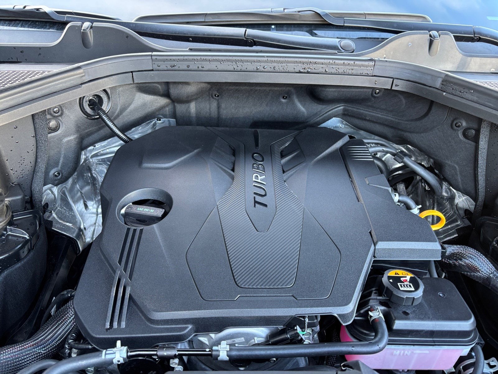 2025 Genesis GV80 Select