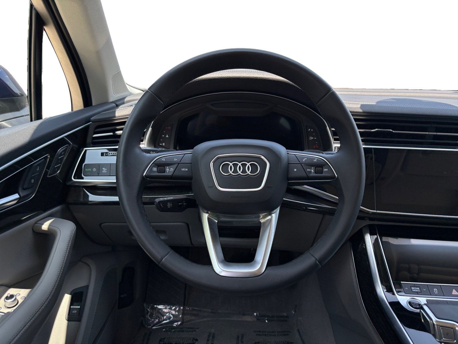 2023 Audi Q7 Premium Plus