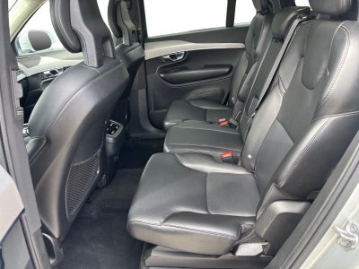 2021 Volvo XC90 Momentum