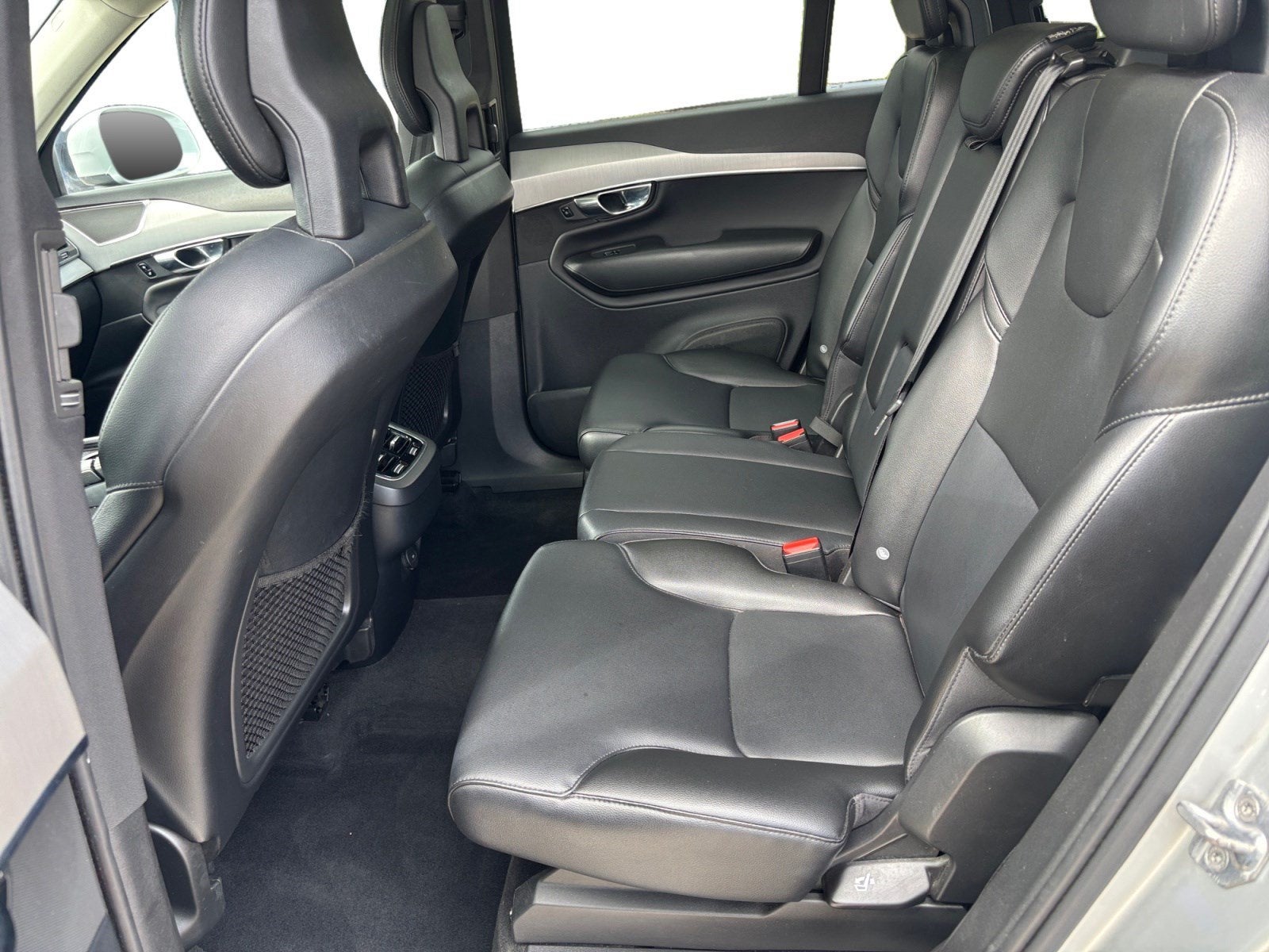 2021 Volvo XC90 Momentum