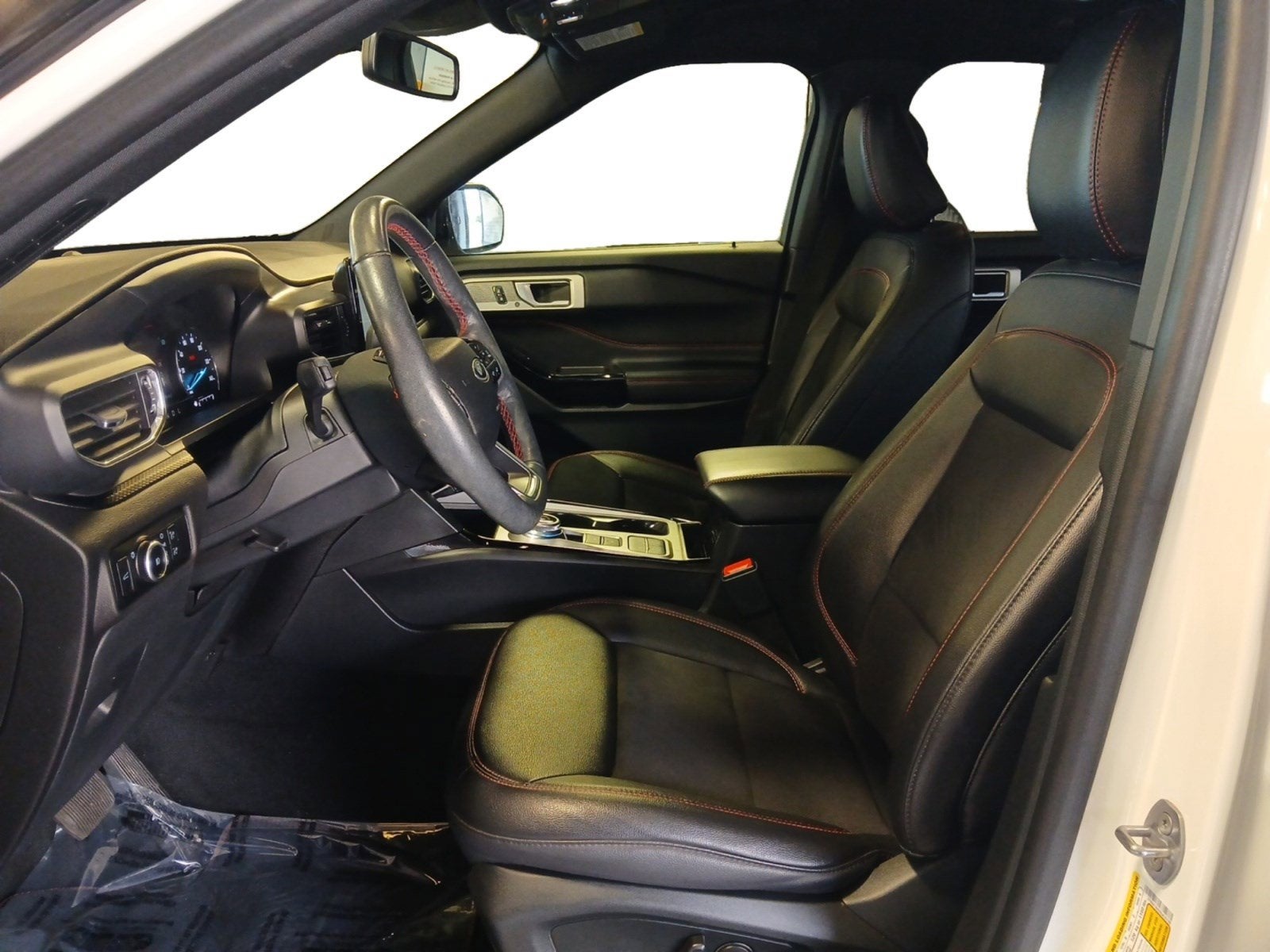 2024 Ford Explorer ST-Line