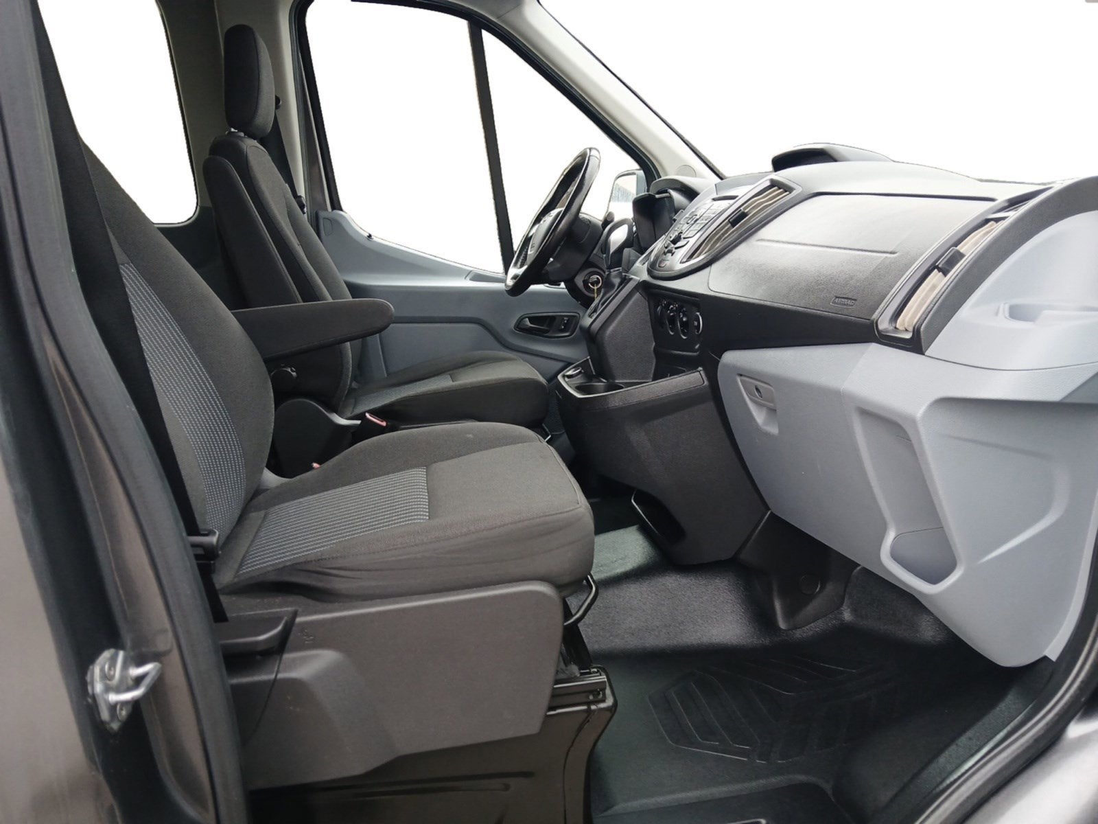 2018 Ford Transit Passenger Wagon XLT