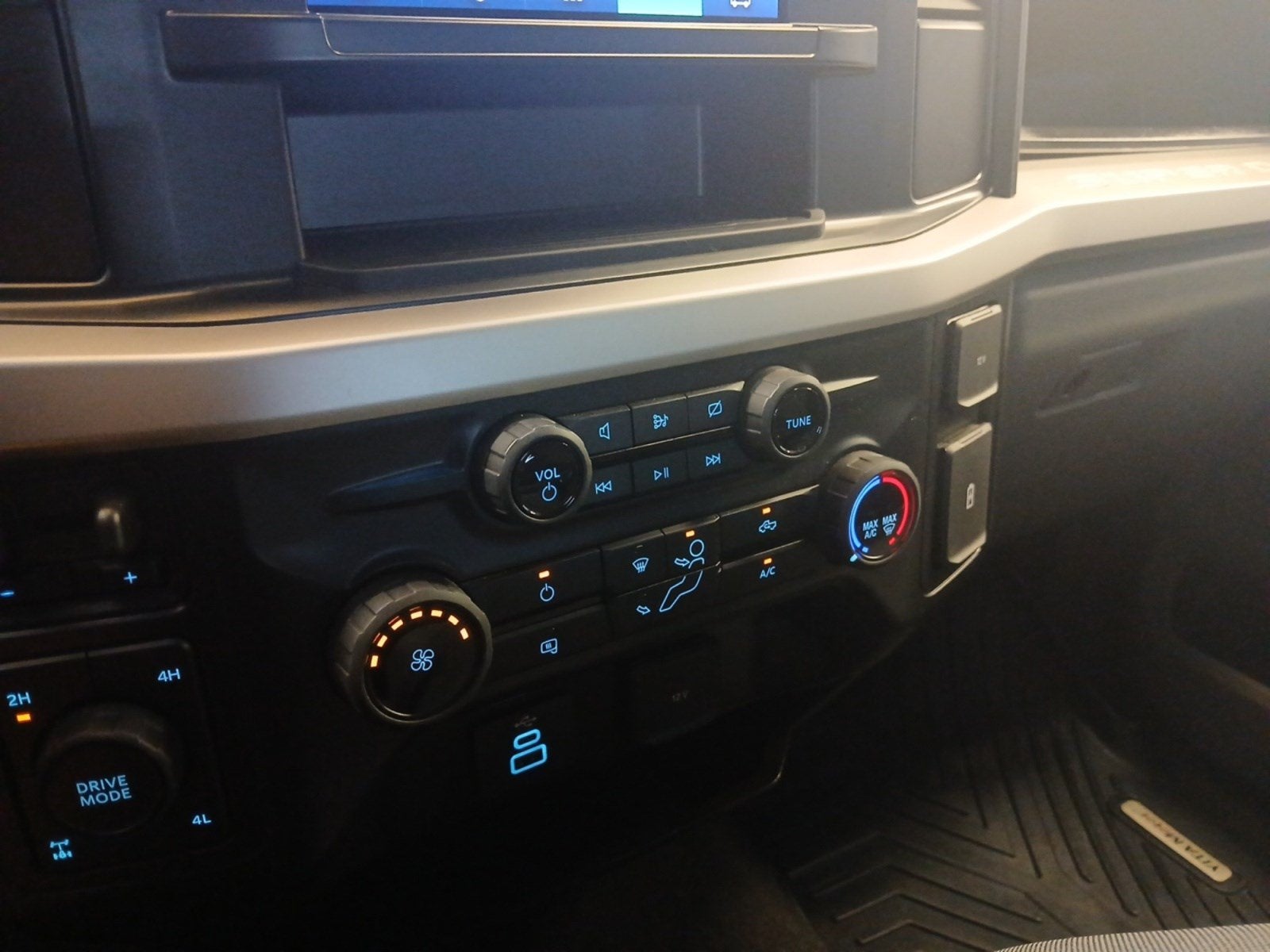 2024 Ford Super Duty F-250 SRW XL