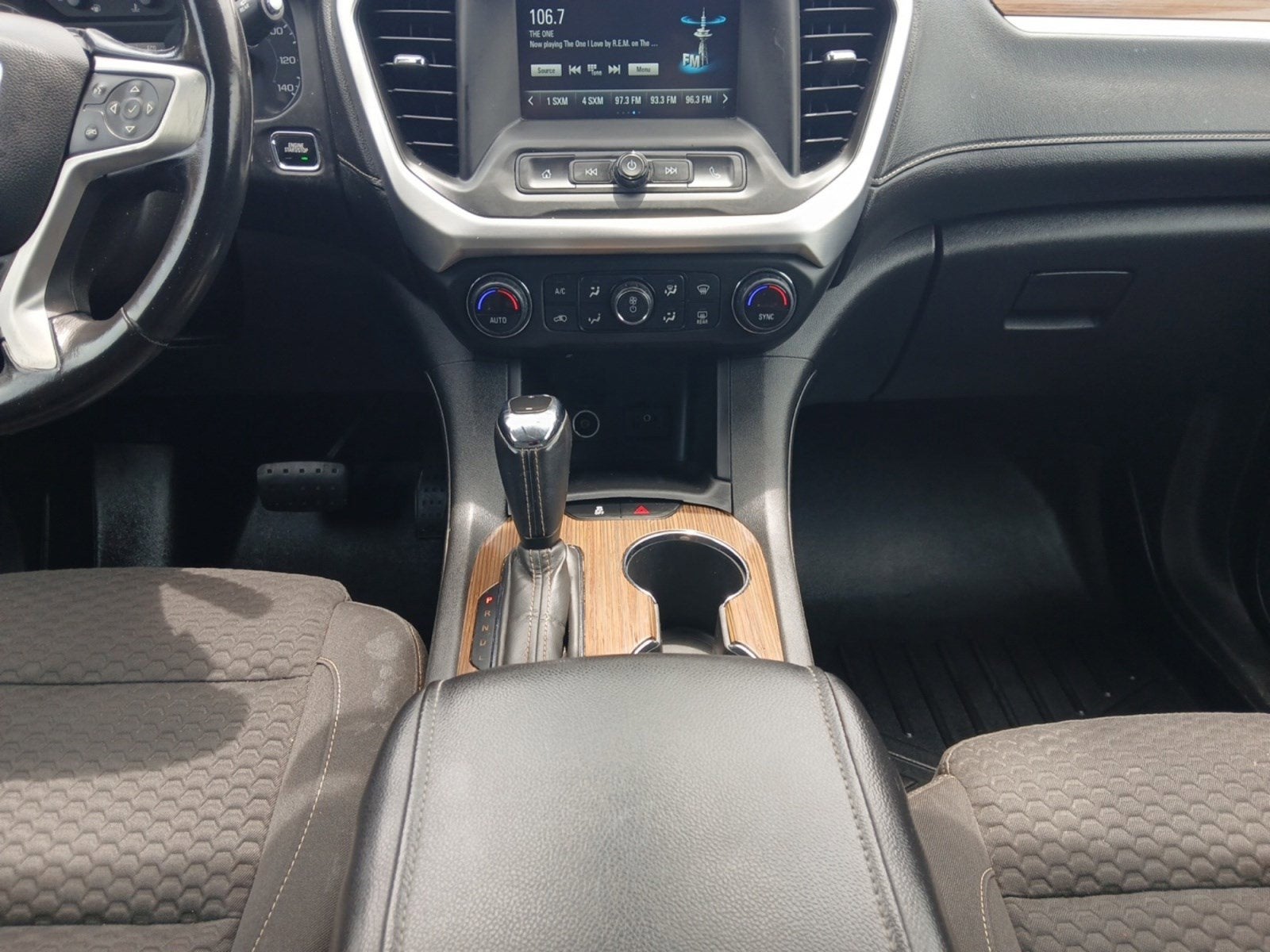 2019 GMC Acadia SLE