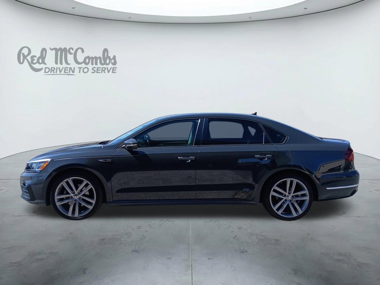 2018 Volkswagen Passat R-Line
