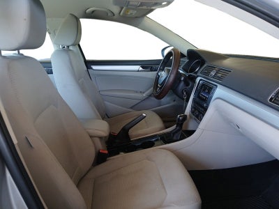 2016 Volkswagen Passat 1.8T S
