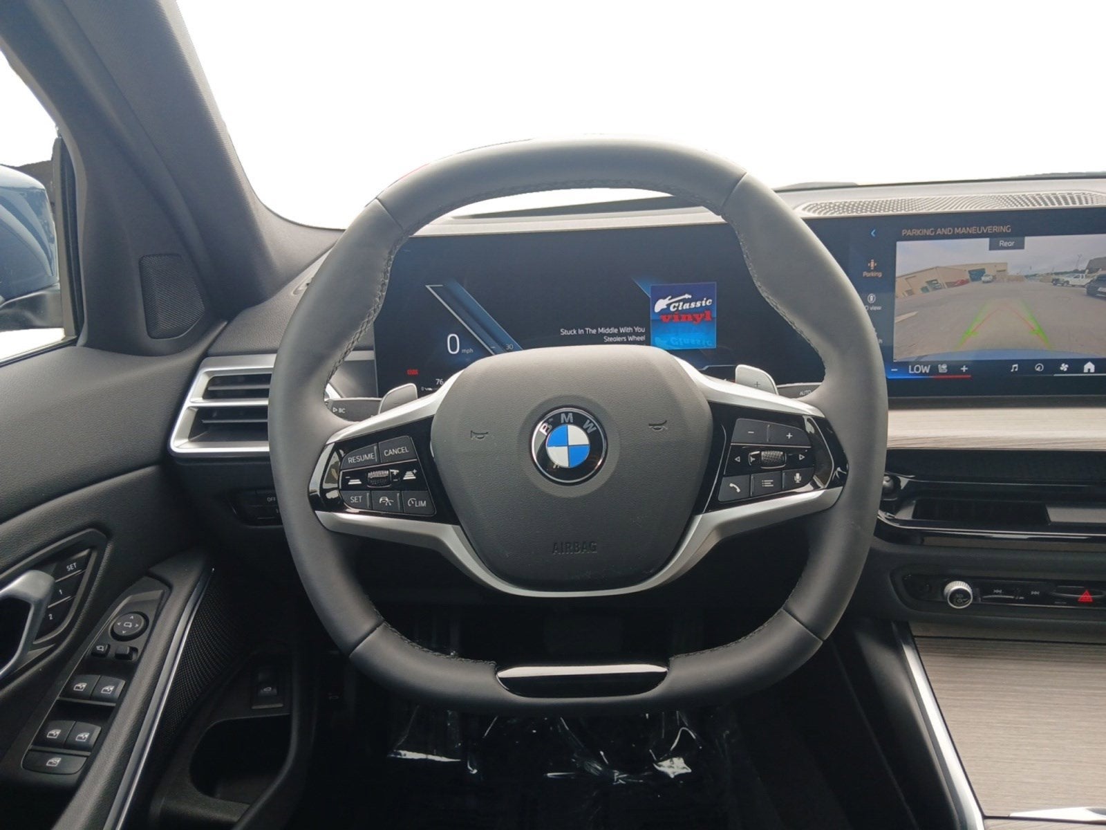 2025 BMW 3 Series 330i