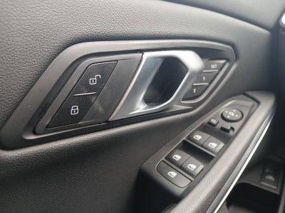 2025 BMW 3 Series 330i