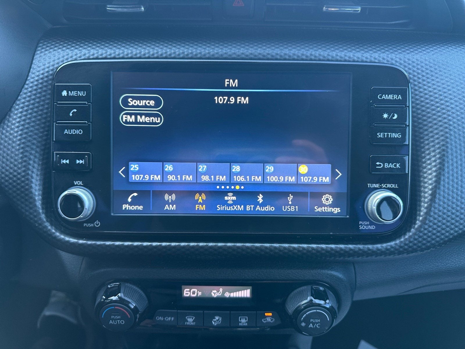 2022 Nissan Kicks SV