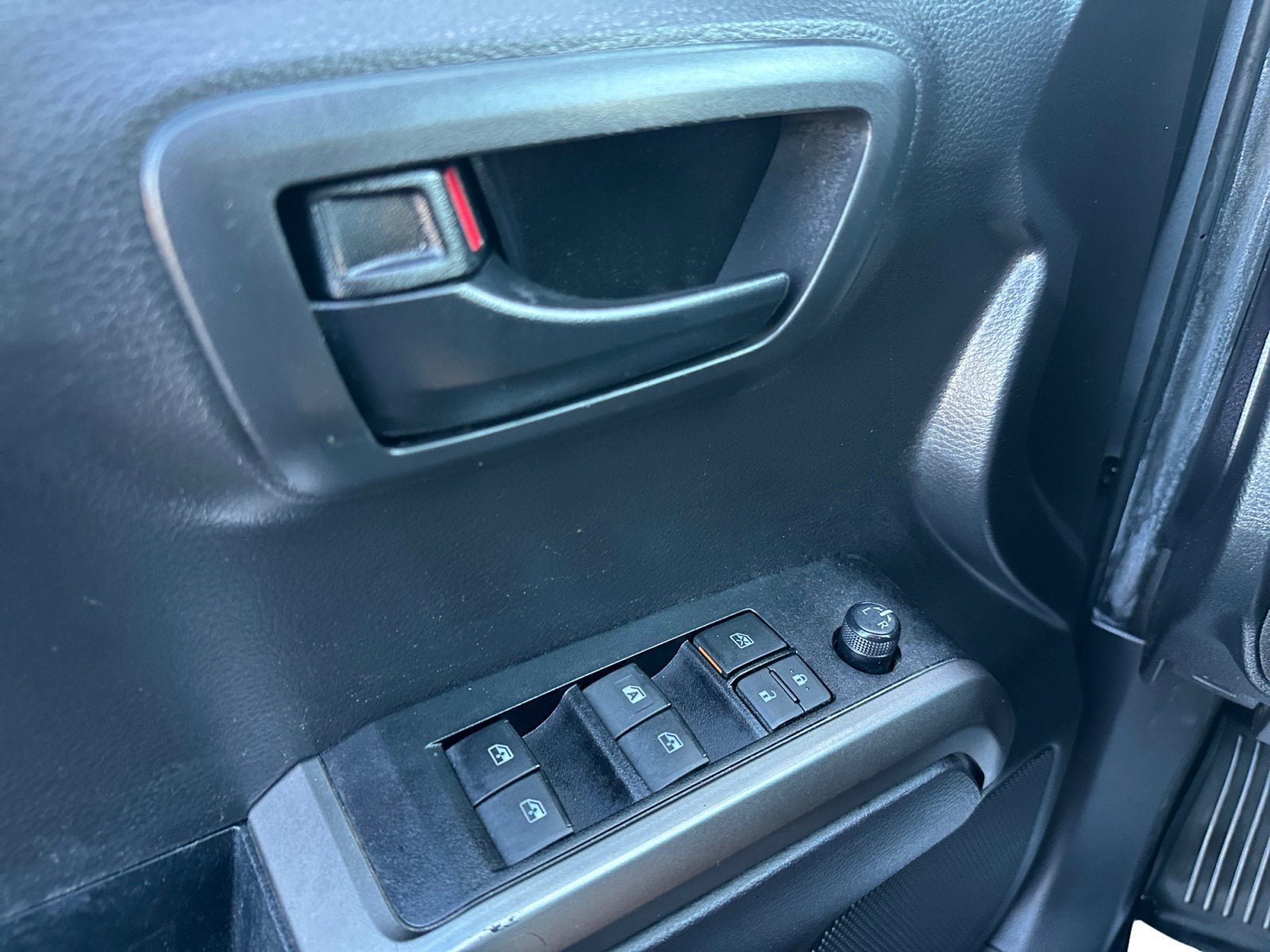 2022 Toyota Tacoma 2WD SR5