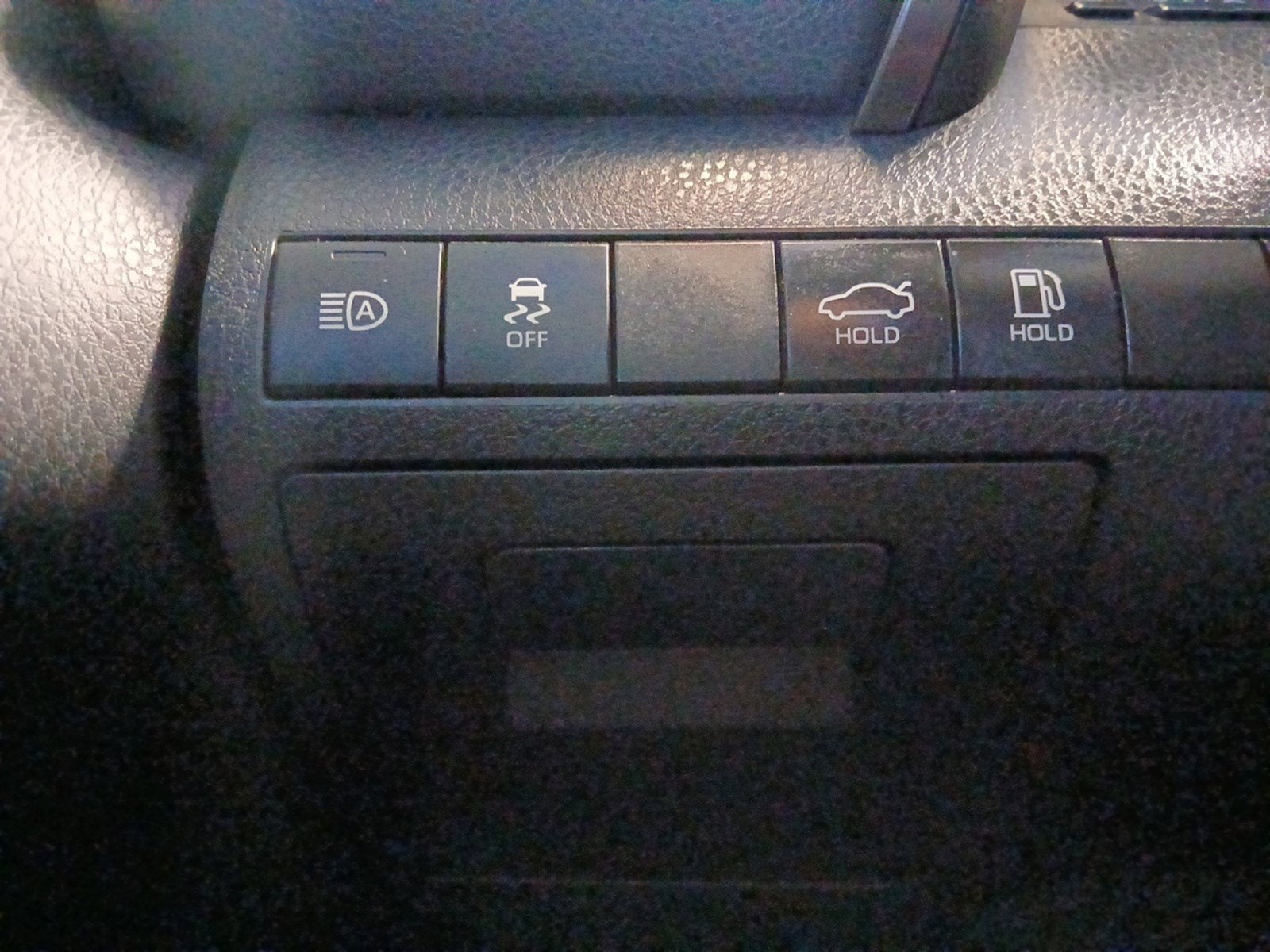 2020 Toyota Camry Hybrid XLE