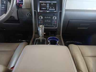 2015 Lincoln Navigator Base