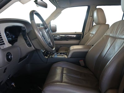2015 Lincoln Navigator Base