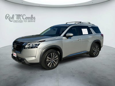 2022 Nissan Pathfinder Platinum
