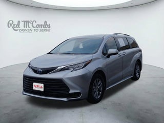 2021 Toyota Sienna LE