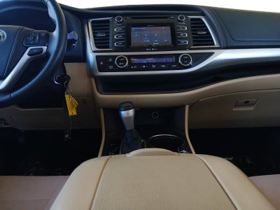 2014 Toyota Highlander LE Plus