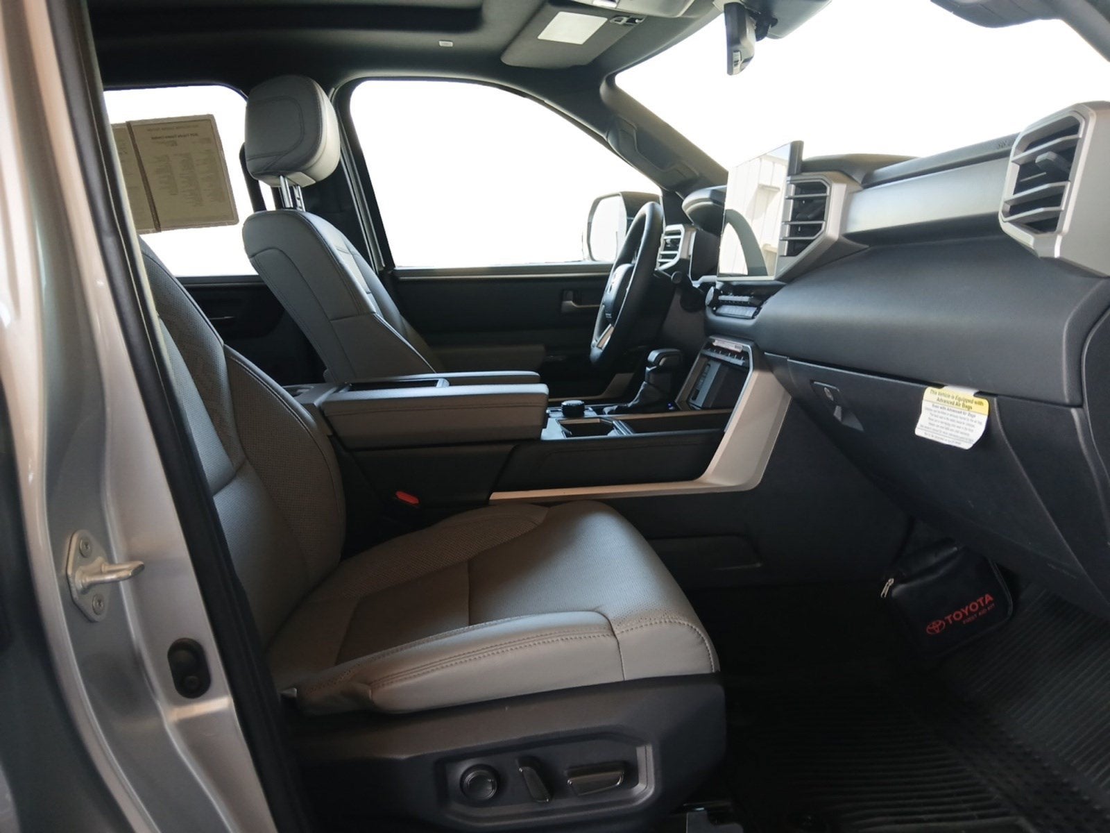 2025 Toyota Tundra 4WD Limited