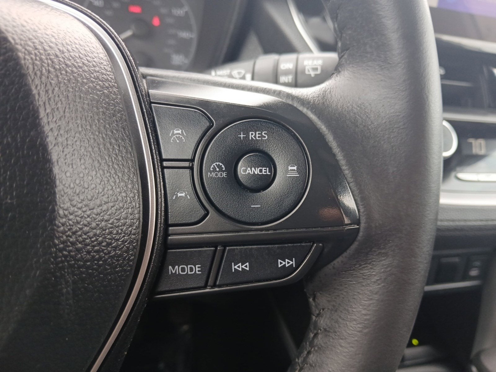 2024 Toyota Corolla Cross Hybrid SE