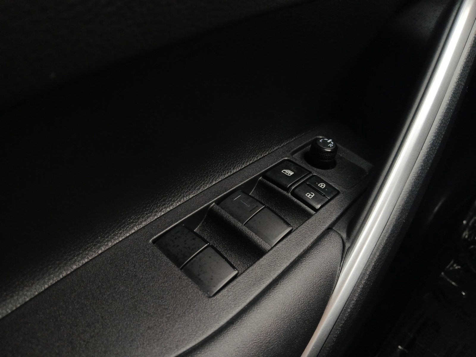 2024 Toyota Corolla Cross Hybrid SE