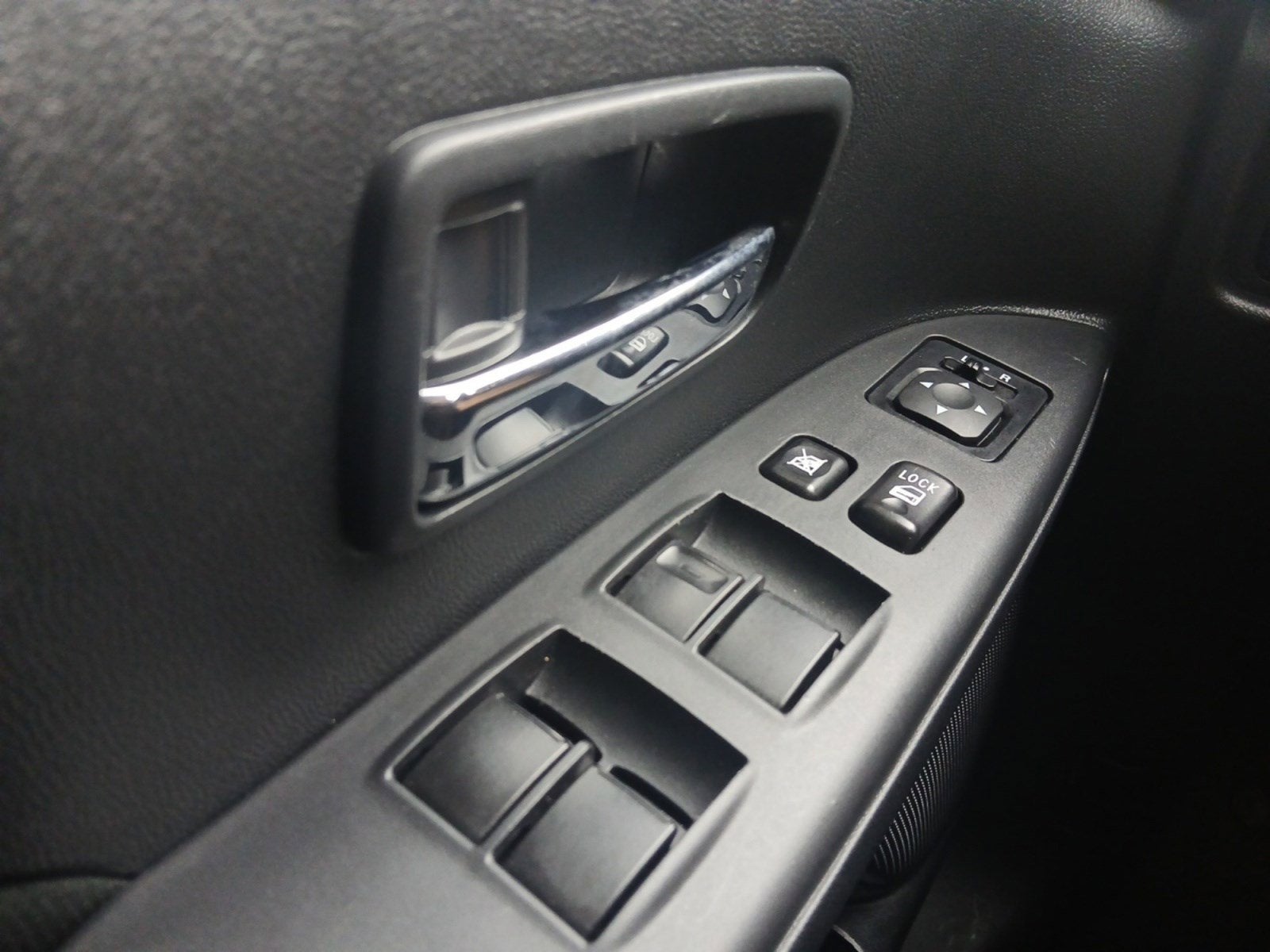 2024 Mitsubishi Outlander Sport 2.0 LE
