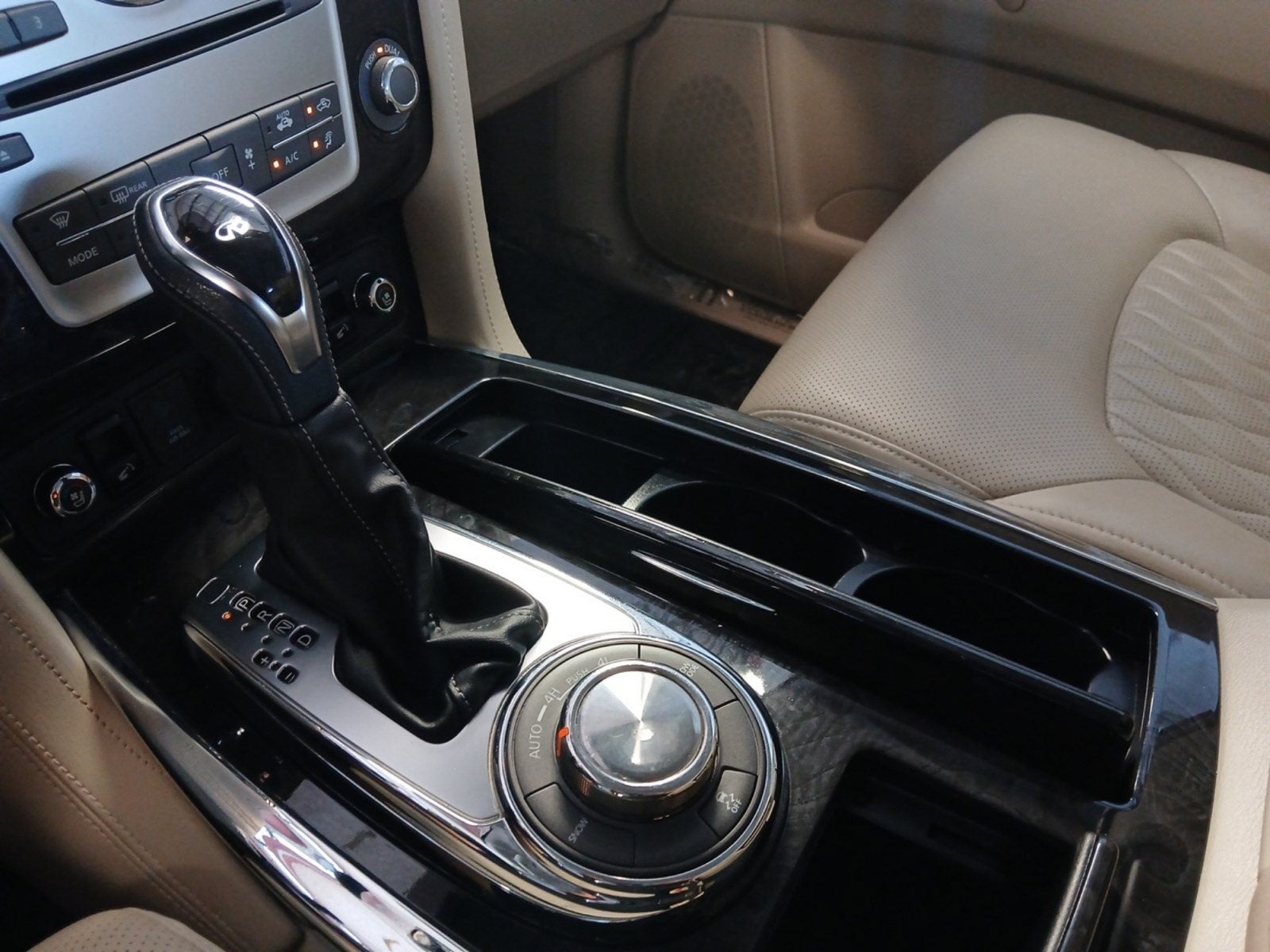 2018 INFINITI QX80 Base