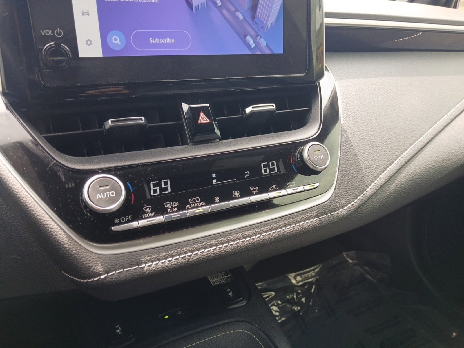 2024 Toyota Corolla Hatchback XSE