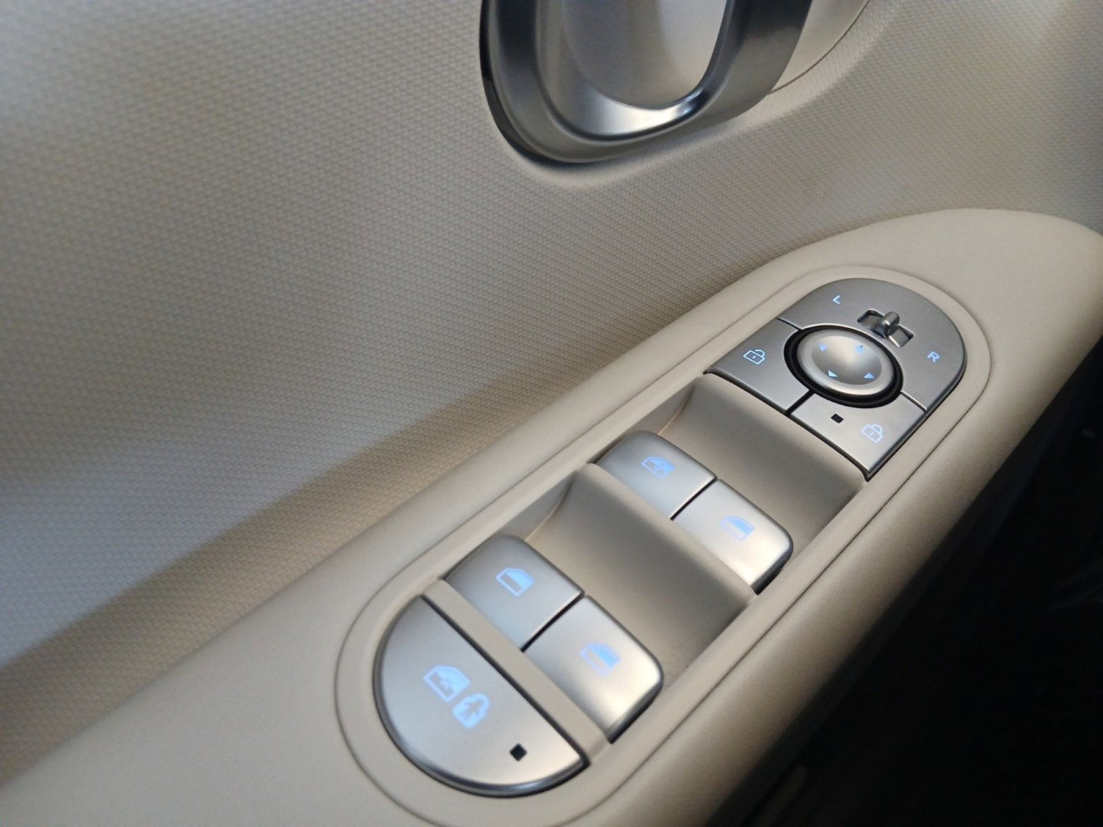 2024 Hyundai IONIQ 5 SE