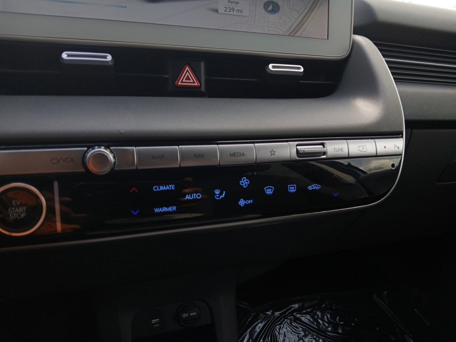 2024 Hyundai IONIQ 5 SE