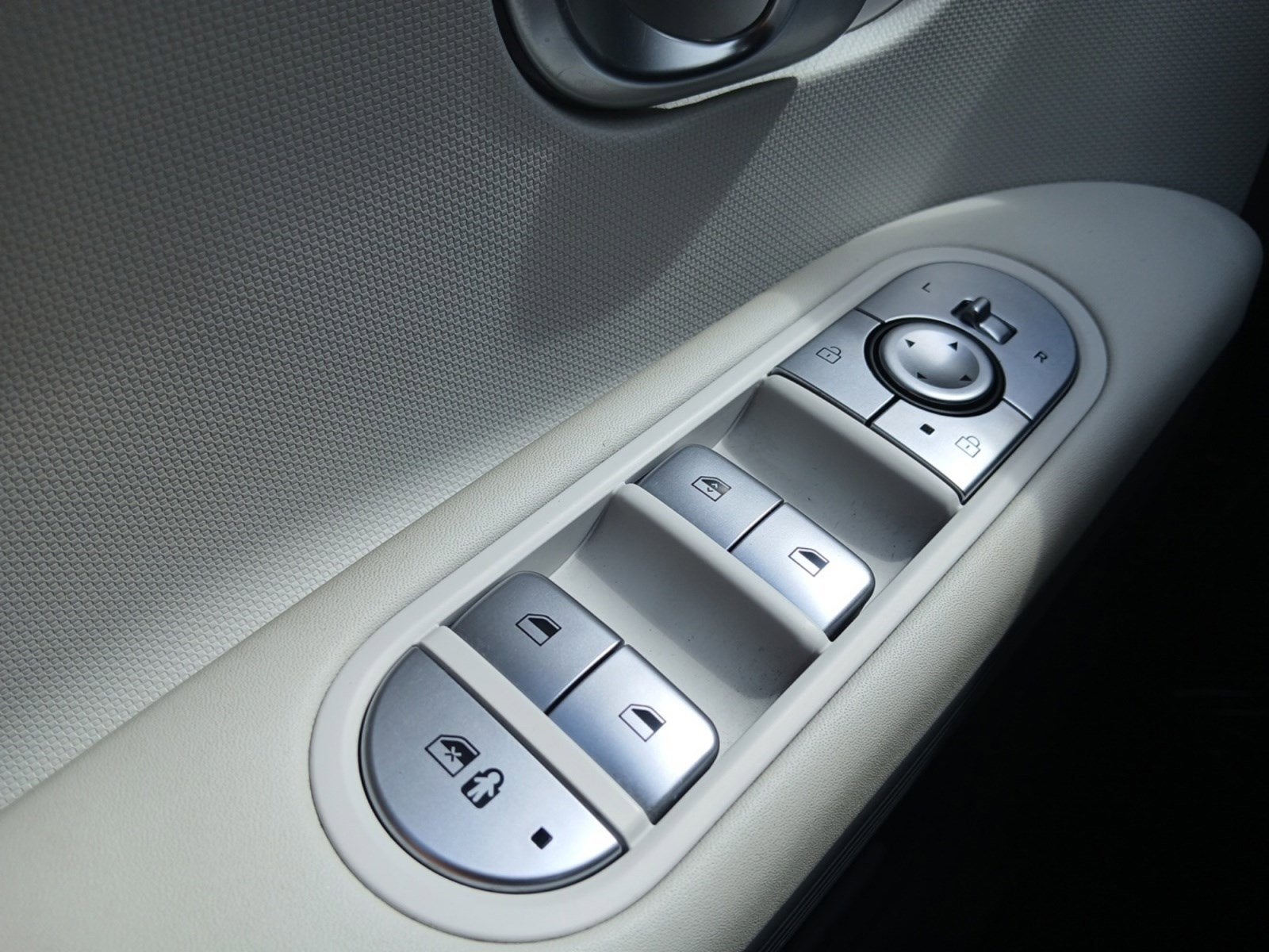 2024 Hyundai IONIQ 5 SE