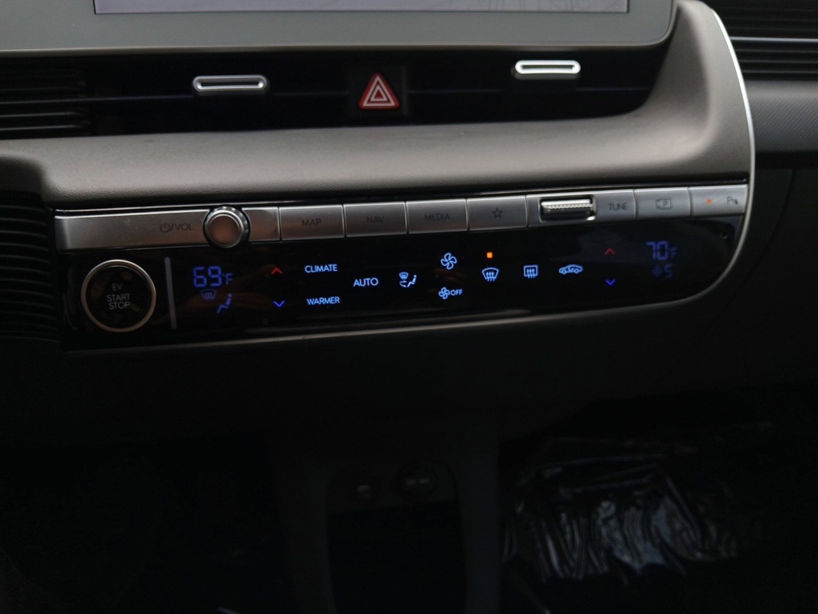 2024 Hyundai IONIQ 5 SE