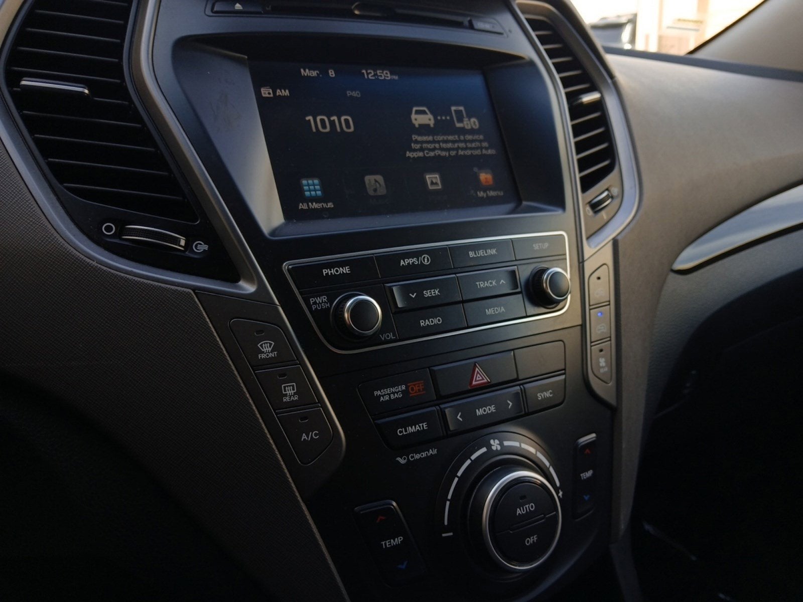 2017 Hyundai Santa Fe SE