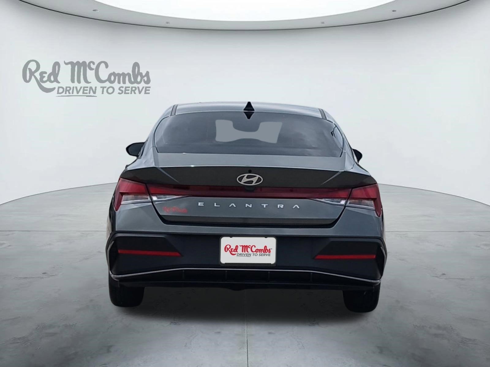 2024 Hyundai Elantra SE