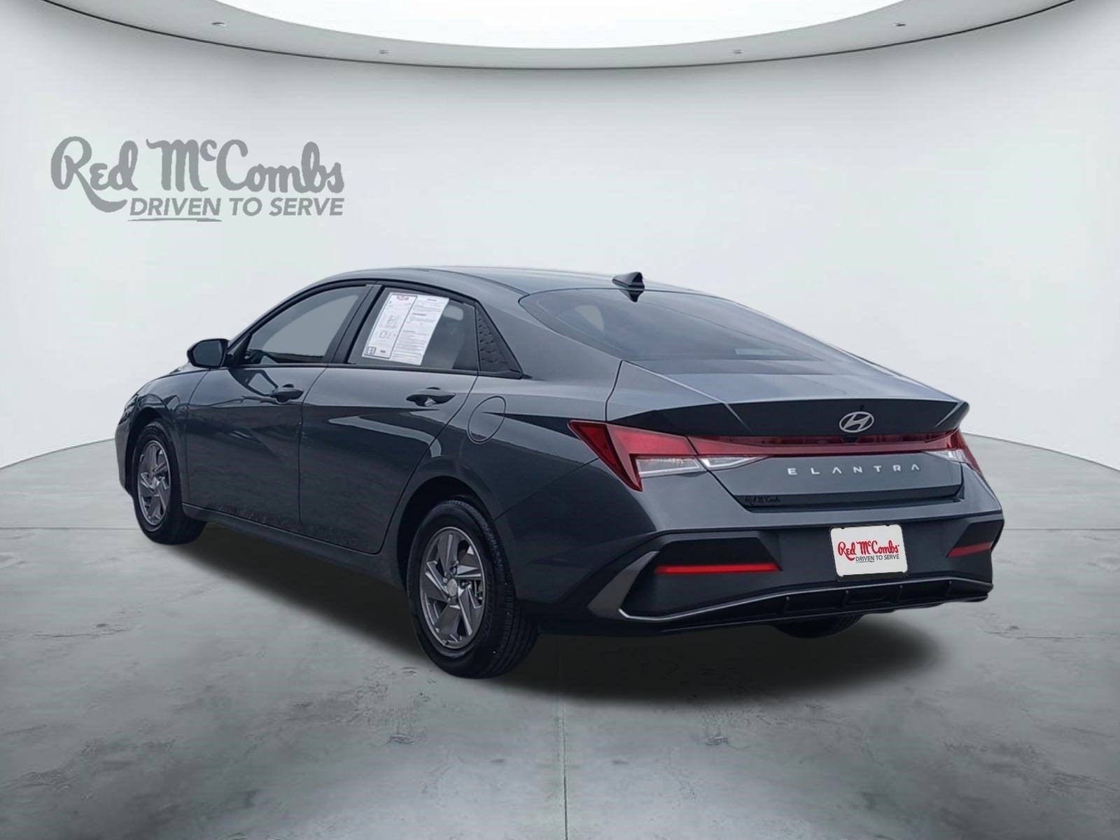 2025 Hyundai Elantra SE