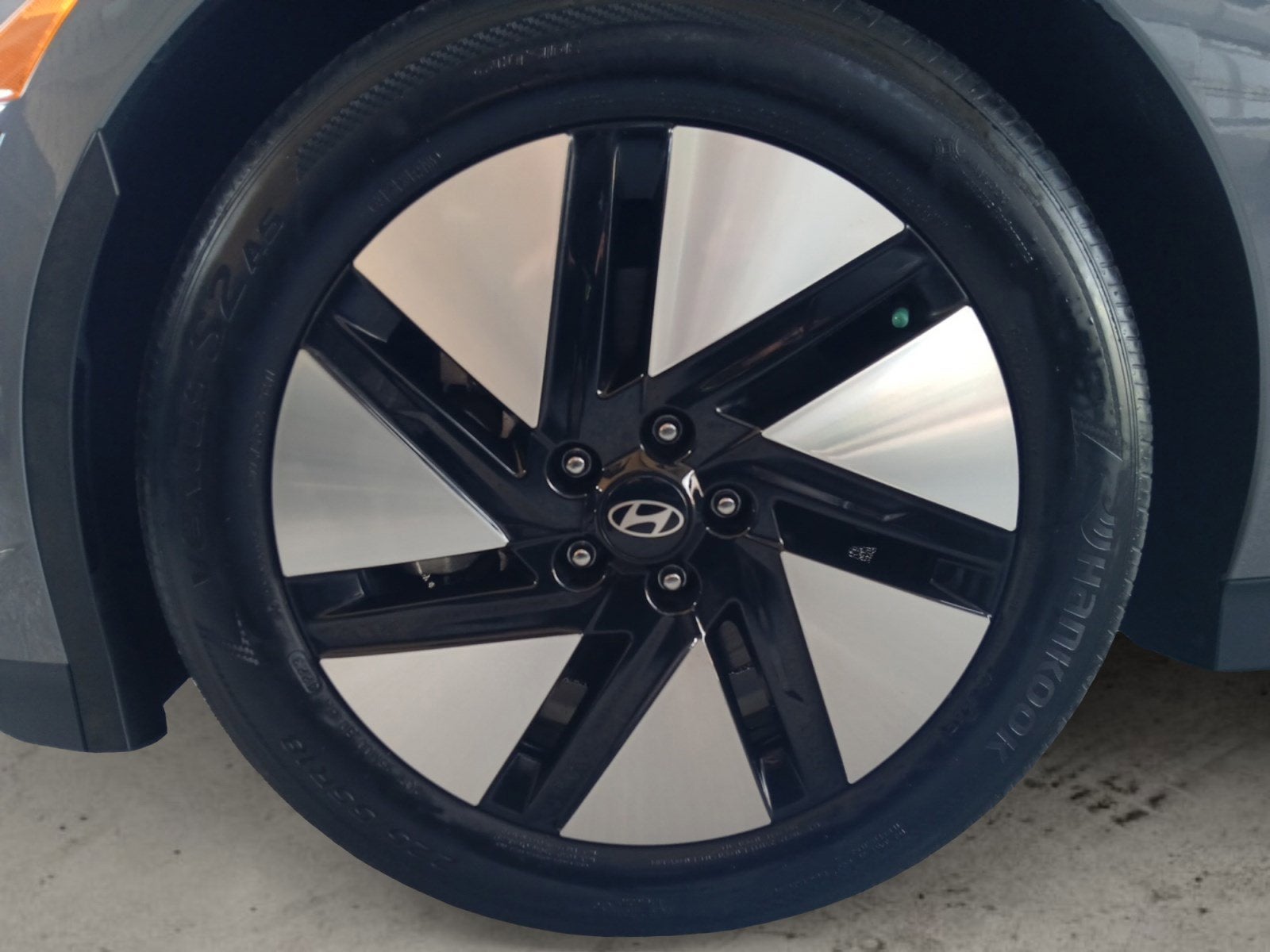 2024 Hyundai IONIQ 6 SE