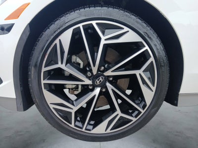 2024 Hyundai IONIQ 6 Limited