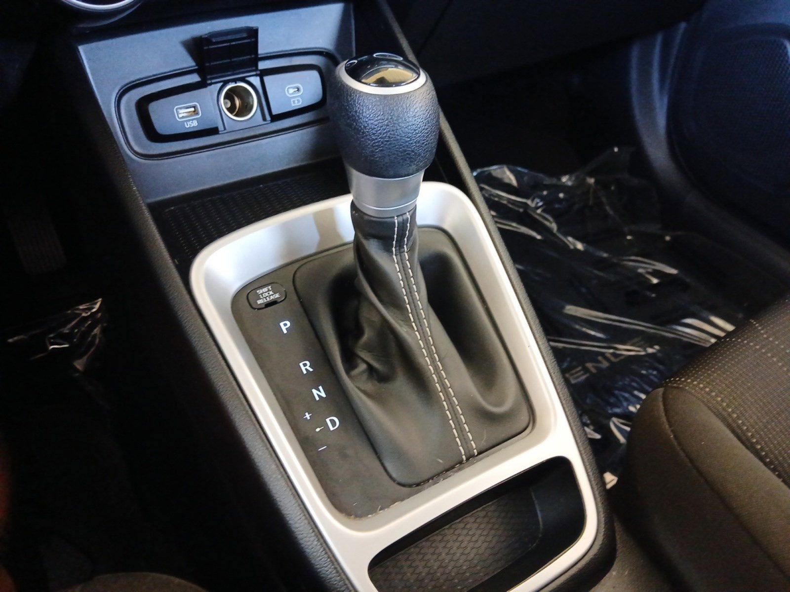 2024 Hyundai Venue SE