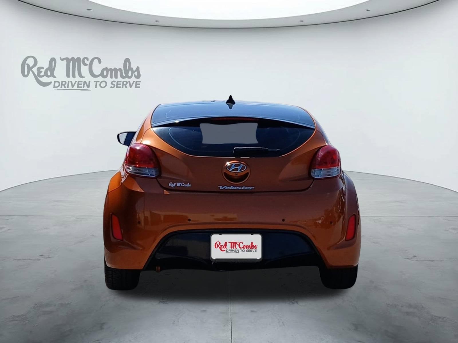 2013 Hyundai Veloster w/Black Int