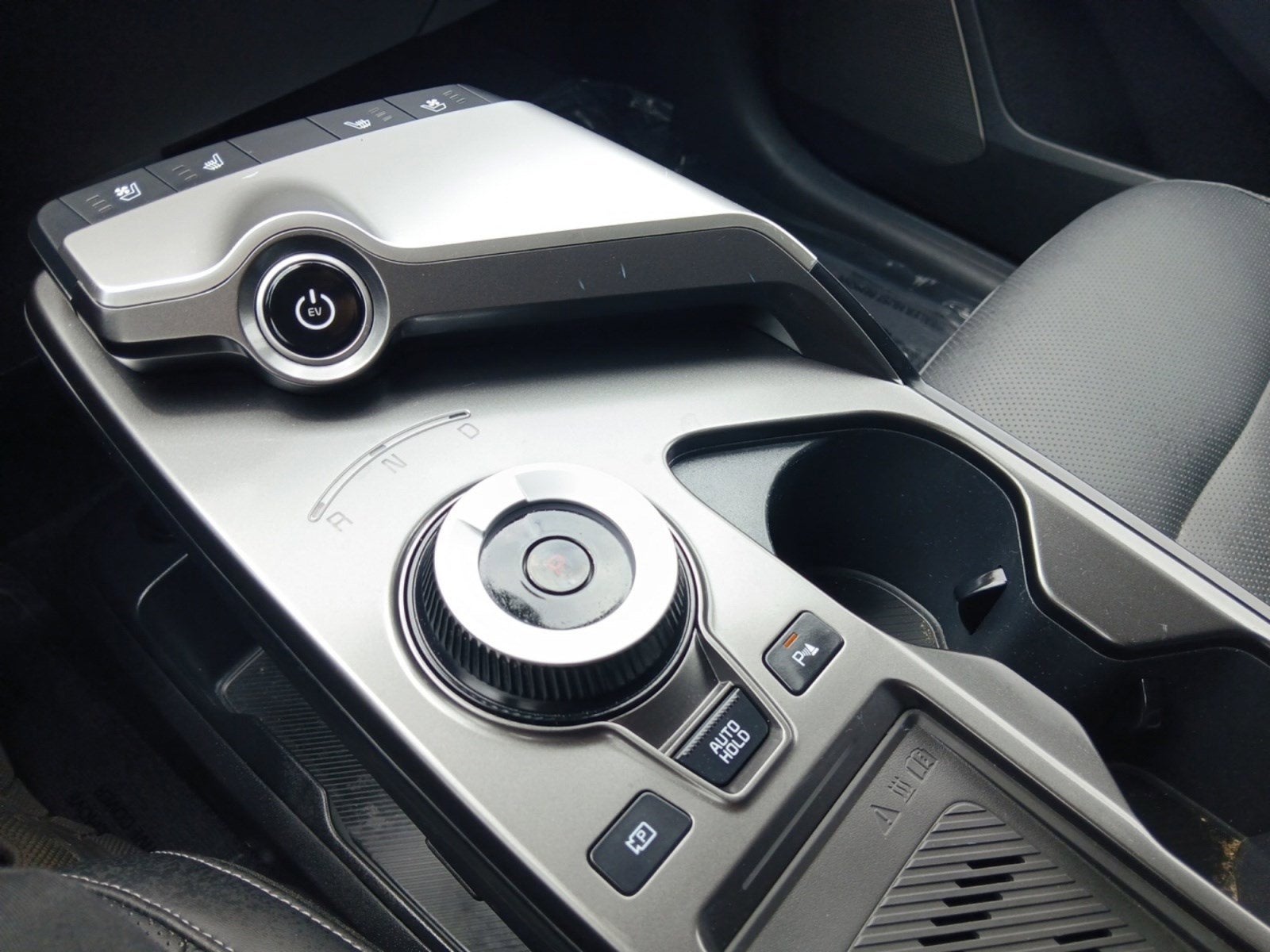 2023 Kia EV6 Wind