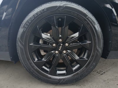 2022 Kia Carnival SX