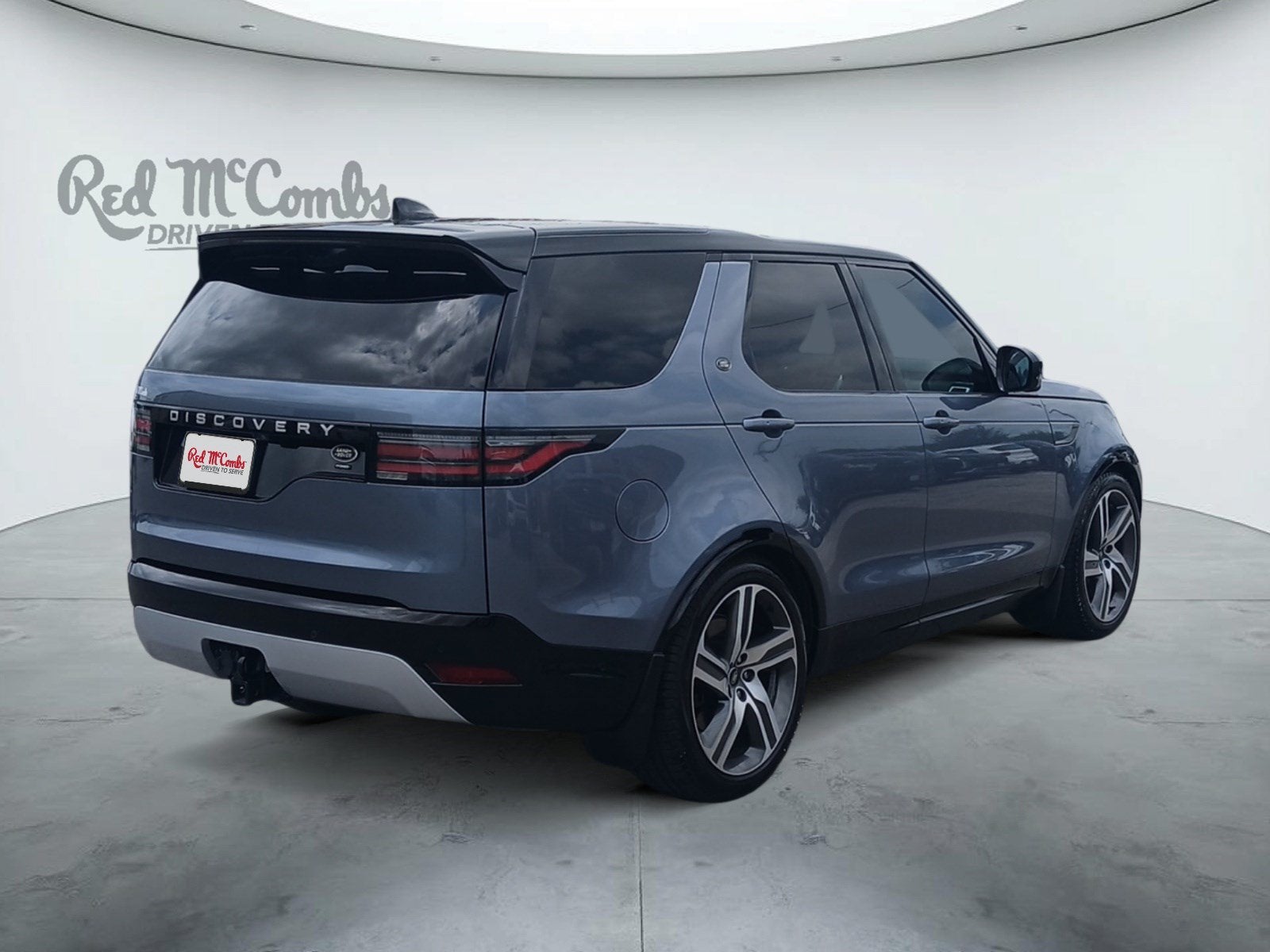 2023 Land Rover Discovery Metropolitan Edition