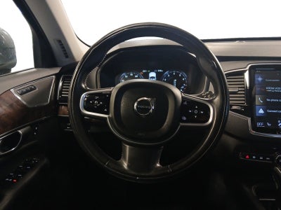 2018 Volvo XC90 Momentum